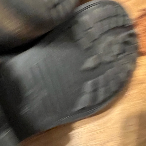 La Canadienna Italy leather isolated boots (calf and regular leather)size7 - Picture 7 of 12